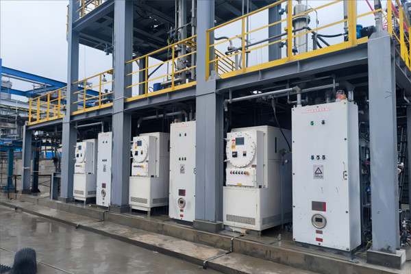 浙江某石油化工企業(yè)訂購的60KW防爆加熱控溫設備已出貨